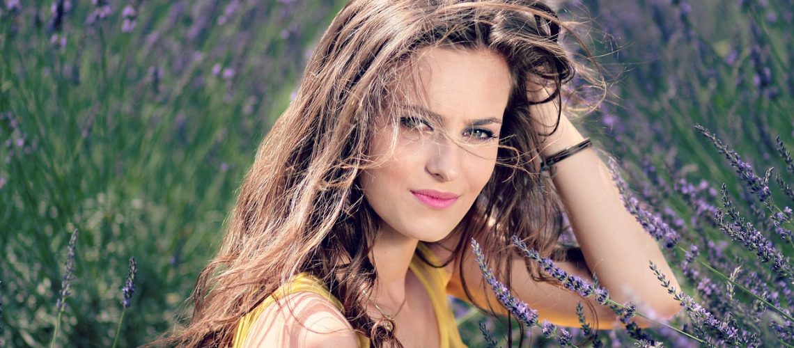 femmes , femeii, mujer, girl, lavenders, flowers