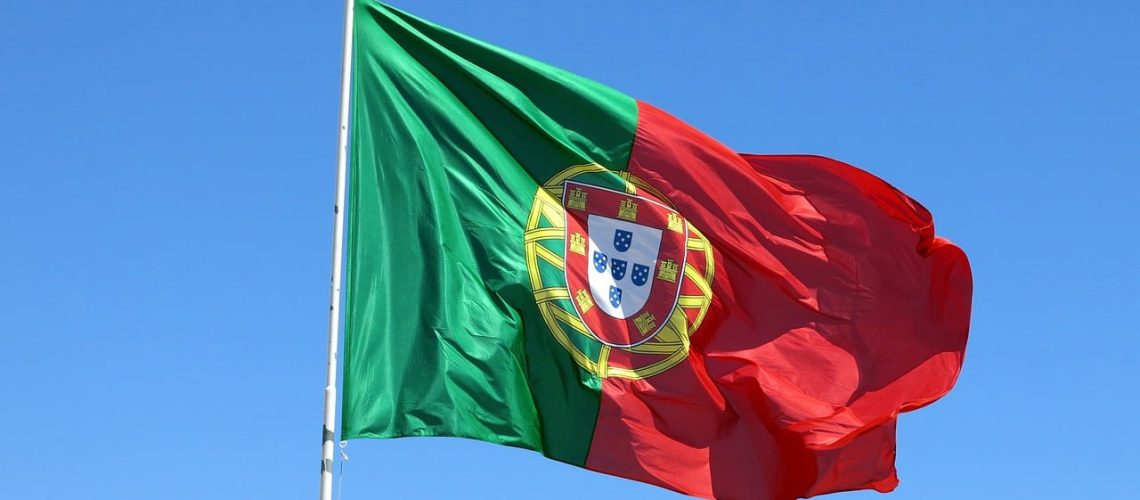 Dia de Portugal, portugal, flag, wind-1355102.jpg